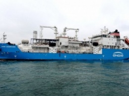 Первый в мире морской LNG-бункеровщик спущен на воду и передан в эксплуатацию (фото)