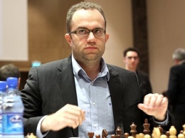 Шахматы: Эльянов вновь сыграл вничью на Гран-при FIDE в ОАЭ