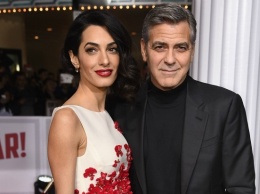 Джодж Клуни сравнивал себя с Жаном-Полем Бельмондо, который стал отцом в 70 лет