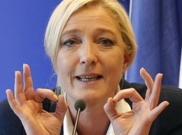 Во Франции признали, что Ле Пен может победить во втором туре