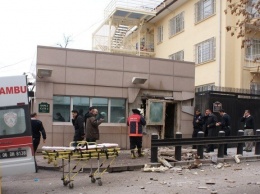 В Стамбуле обстреляли консульство США