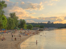 В столице запретили купаться на 6 пляжах