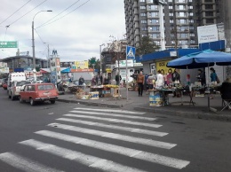 В Киеве возле метро неизвестные похитили мужчину