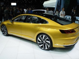 Компания Volkswagen показала фотографии новой модели автомобиля