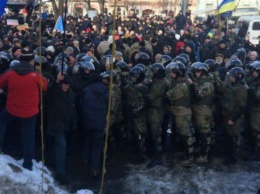 В Киеве признали, что сценарии майданов пишутся совсем в других столицах