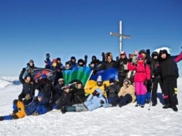 Добропольские альпинисты продолжают покорять вершины (ФОТО)