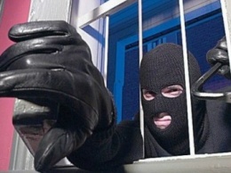 В Доброполье задержали двух грабителей, обокравших частного предпринимателя
