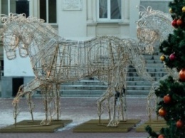 Новогоднюю иллюминацию в Севастополе уберут... к 8 марта