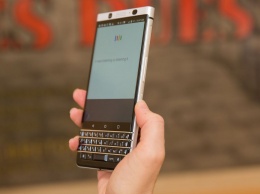 BlackBerry KEYone на MWC 2017: ЙЦУКЕН-клавиатура и Android 7.1 Nougat