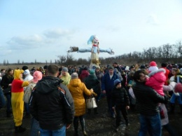 Запорожцы проводили зиму по старинному обряду (ВИДЕО)