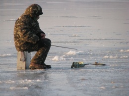 Киевский рыбак погиб под тонким льдом