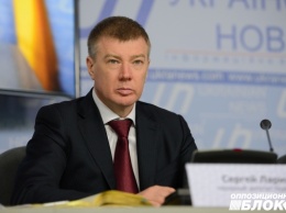Сергей Ларин: Если власть не прекратит наращивать госдолг и «проедать» кредиты, через несколько лет Украину ждет или дефолт, или долговая кабала