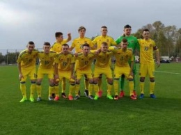 Сборная Украины U-19 потерпела первое поражение под руководством В. Езерского