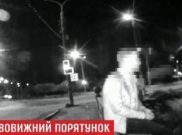 В Сумах прохожие вместе с полицейскими спасли мужчину от самоубийства (видео)