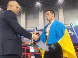 Украинец Виктор Сафронюк победил на чемпионате мира по смешанным единоборствам. Николаевский спортсмен стал вторым