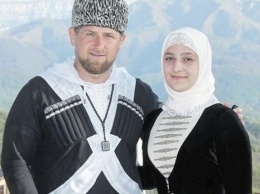 Дочь Кадырова дебютировала в мире моды