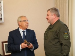 Командующий Нацгвардии Украины встретился с мэром Кривого Рога и поблагодарил его за поддержку (ФОТО)