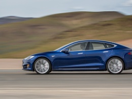 Автопилот Tesla пытался "убить" владельца электрокара Model S