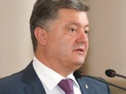 Порошенко призывает восстановить производство легкобронированной техники на ХТЗ