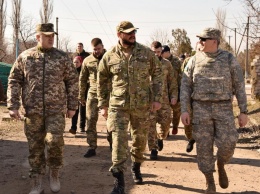 Савченко вместе с Сенкевичем отправился на полигон отрабатывать навыки территориальной обороны
