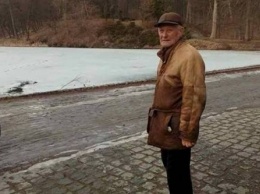 Коп помог белоцерковскому пенсионеру спасти тонущих детей