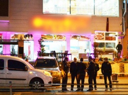 В Испании полиция разыскивает участников массового побега из ресторана