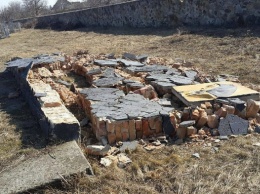 В Одесской области разрушена стена у памятника жертвам Холокоста