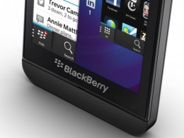 BlackBerry стала принимать предзаказы на смартфоны Aurora