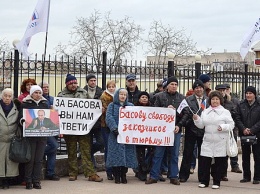 Защита лидера «Русского блока» заявляет о многочисленных нестыковках в новом приговоре