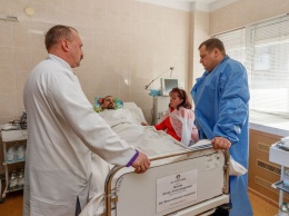 Борис Филатов посетил больницу Мечникова