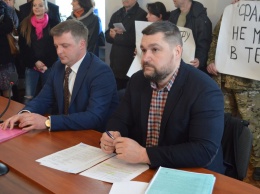 В суде свидетели заявили, что сторонник Кравченко скрывает конфликт интересов