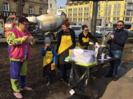 В Киеве открыли точку питания для бедных пенсионеров