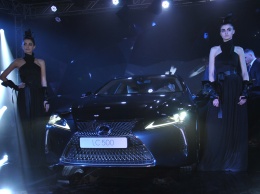 Футуристическое купе Lexus LC представили в Украине