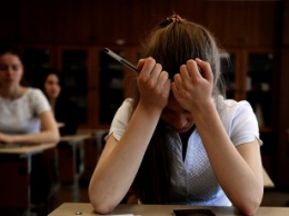 В Херсонской области вернулась в школу после скандала "развратная" учительница [видео, фото]