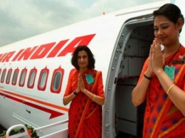 Индийская авиакомпания отстранила 30 женщин-членов экипажа от полетов из-за избыточного веса