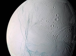 Подледный океан спутника Сатурна оказался ближе предполагаемого