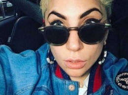 Леди Гага «переборщила» в бьюти-эксперименте с бровями