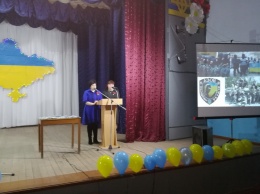 В Геническе День украинского добровольца отметили со слезами на глазах