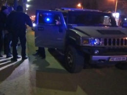 В Днипре пьяный «майор» на Hummer устроил гонки с полицией