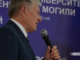 Ректор николаевской «могилянки» в 2016 году заработал более полумиллиона гривен и купил две иномарки