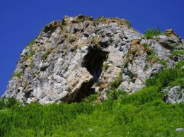 В алтайской пещере Страшная нашли останки людей, живших около 50 тысяч лет назад