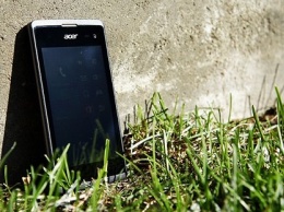 Компания Acer представила бюджетный смартфон Liquid M220