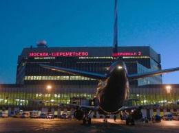 При посадке в Шереметьево в пассажирский самолет ударила молния