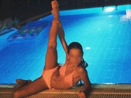 Дочка Анастасии Волочковой показала растяжку в купальнике