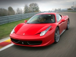 Сын швейцарского миллионера сжег Ferrari 458 Italia для получения страховки