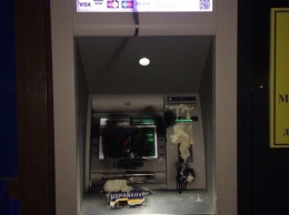 В Николаеве неизвестные испортили банкомат «Сбербанка России»
