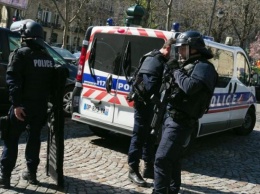 Во Франции неизвестный открыл стрельбу в лицее, есть раненые