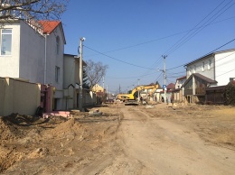 Капремонт ремонт улицы Толбухина в Одессе продолжается. Фото