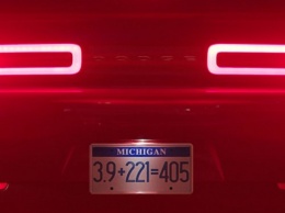 Представлен новый тизер Dodge Challenger SRT Demon