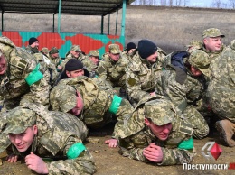 Губернатор Савченко устроил резервистам испытания со взрывами и стрельбой
